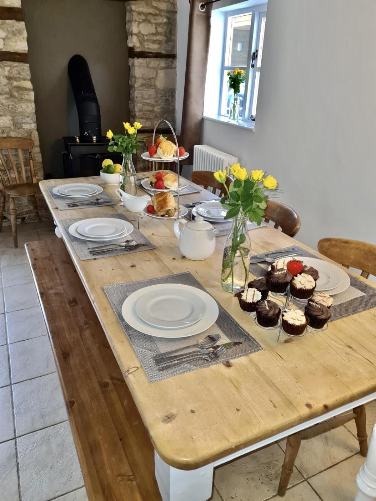 Villa The Old Coach House Witney Esterno foto