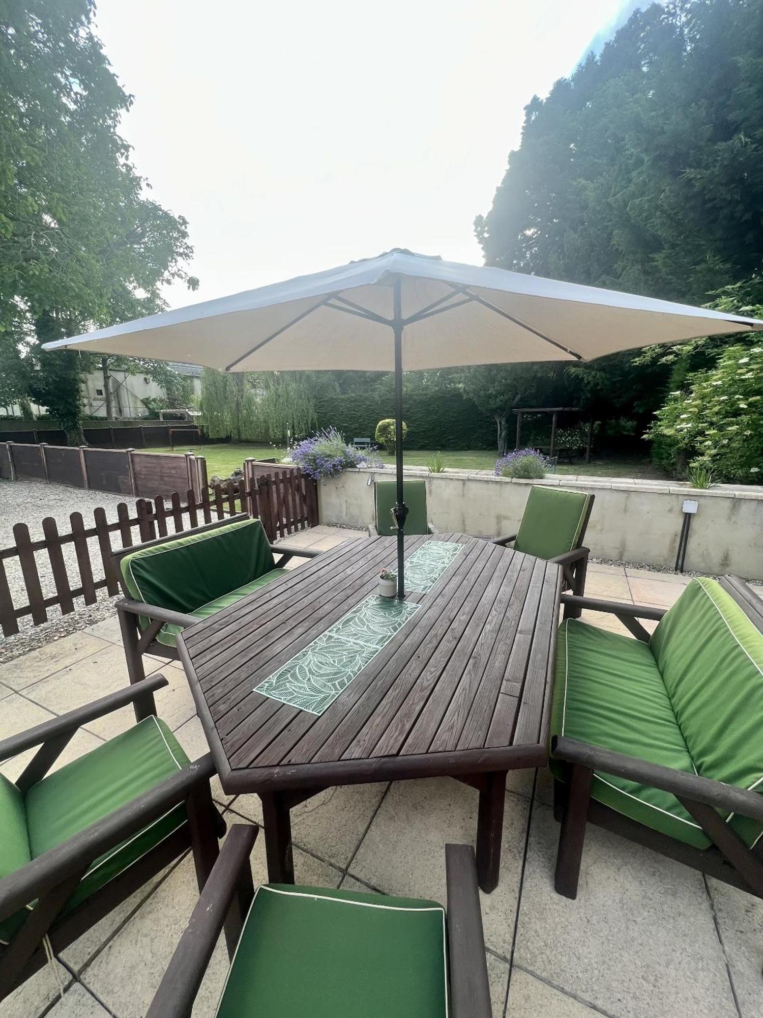 Villa The Old Coach House Witney Esterno foto